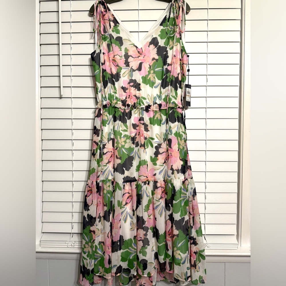 NWT  Size 12 Tommy Hilfiger gorgeous floral print dress. “measurements posted”